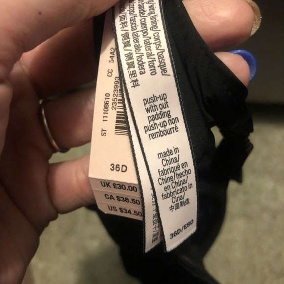 32B 32C Victoria Secret Push-up Black - Picture 3 of 3